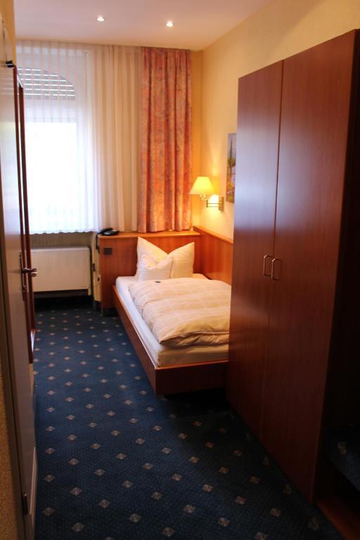 Hotel Luga Nürnberg Zimmer foto